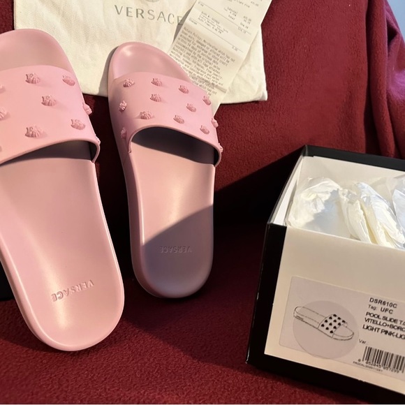 versace slides - Picture 8 of 10